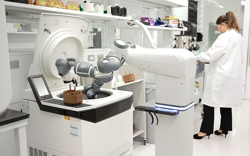 موارد استفاده از ربات در آزمایشگاه